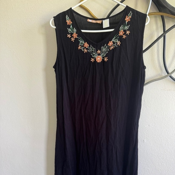 La Cera Black Sleeveless Rayon Dress Medium Floral Embroidered Boho India - Picture 3 of 8